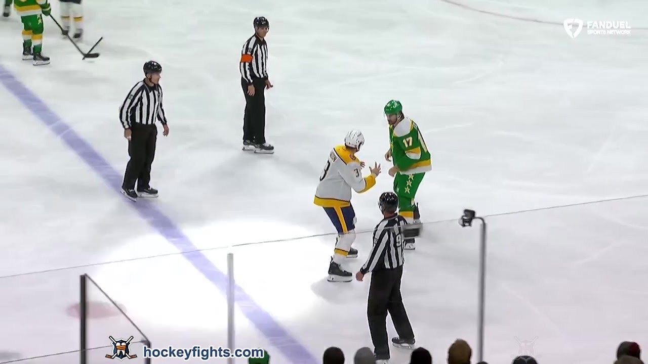 Jeremy Lauzon vs Marcus Foligno Dec 31, 2024