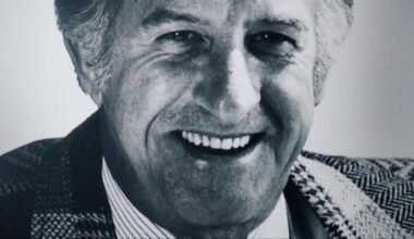 MLB remembers legendary broadcaster Bob Uecker 💙