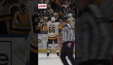 Alex Nedeljkovic with the GOALIE GOAL! 🚨🤯😱