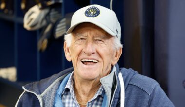 Bob Costas remembers the "one of a kind" Bob Uecker | MLB Tonight