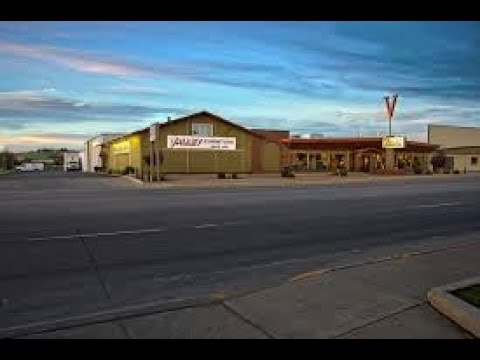 Ryan Divish Show: Mariners bargain moves and why is Divish working at a furniture store?