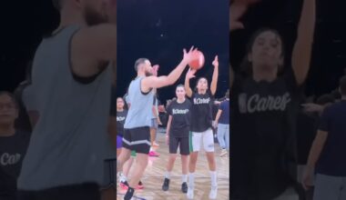 Spurs and the kids had a TIME at today’s NBA Cares Clinic 🗣️ ❤️