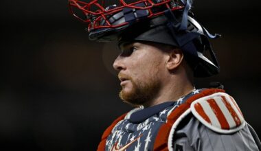 Sources: Twins-Padres trade talks have focused on C Christian Vázquez