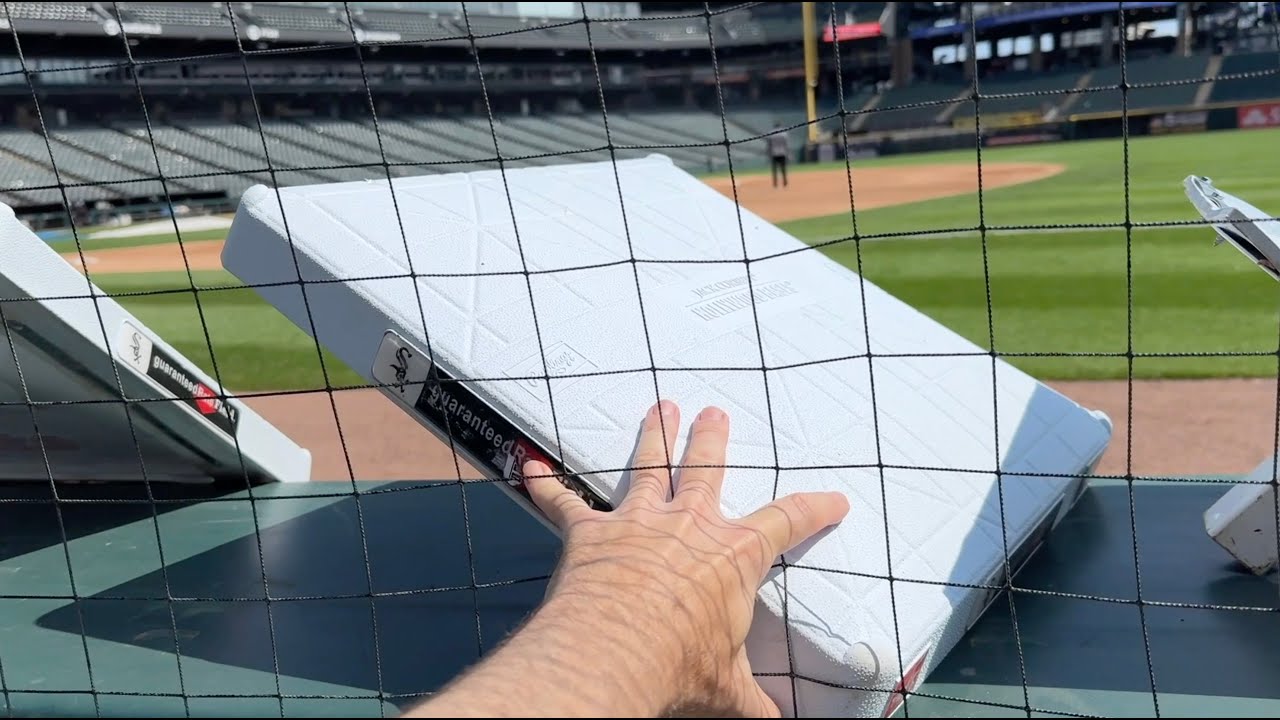 Empty stadiums are SO MUCH FUN! Another chill day at Guaranteed Rate Field