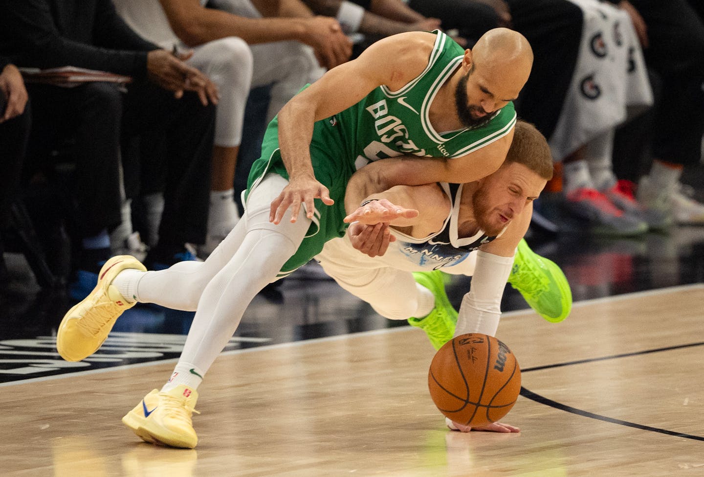 Timberwolves fade away late against champion Boston Celtics