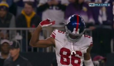 [BigBlueVCR]2022: Wild Card Week- Playing in his 1st playoff game, 
@saquon came up w/ several big plays in the game. He tied the score in 1Q on a 28 yard TD run & took the lead for good in 4Q as he powered his way thru his former teammate Tomlinson & #NYGiants had a 31-24 lead #Giants100