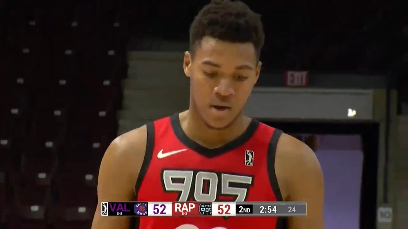 [Highlight] Ulrich Chomche with the well timed rejection.