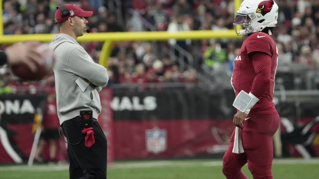 Cardinals HC Jonathan Gannon says Kyler Murray isn’t the problem