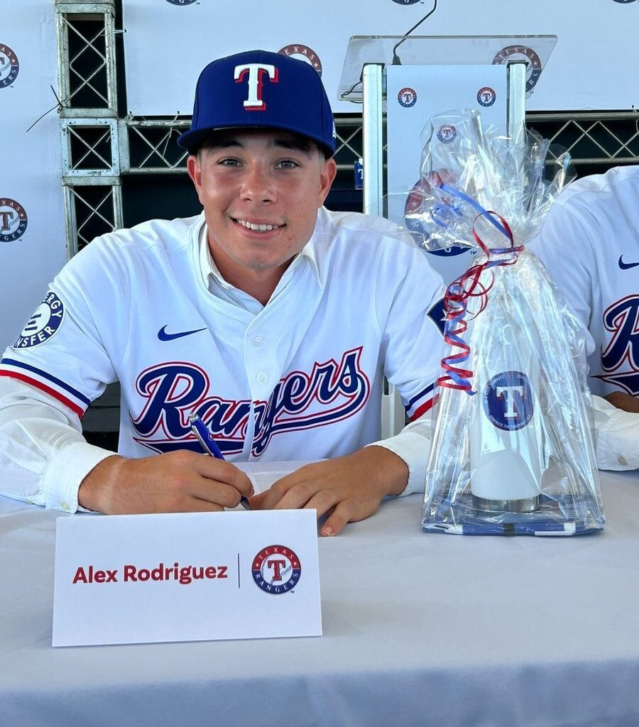 The Rangers have signed Alex Rodriguez