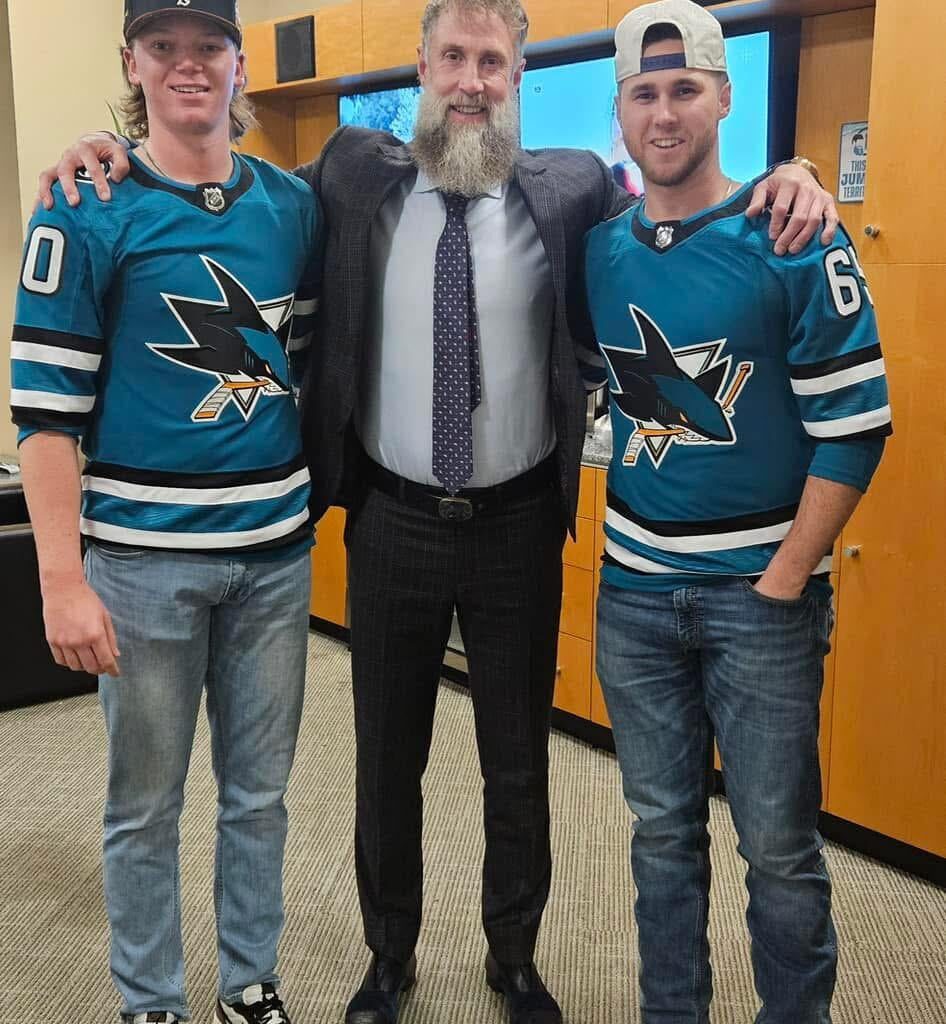 Might be a long shot but is there anyone who can ID the hat Birdsong is wearing?!