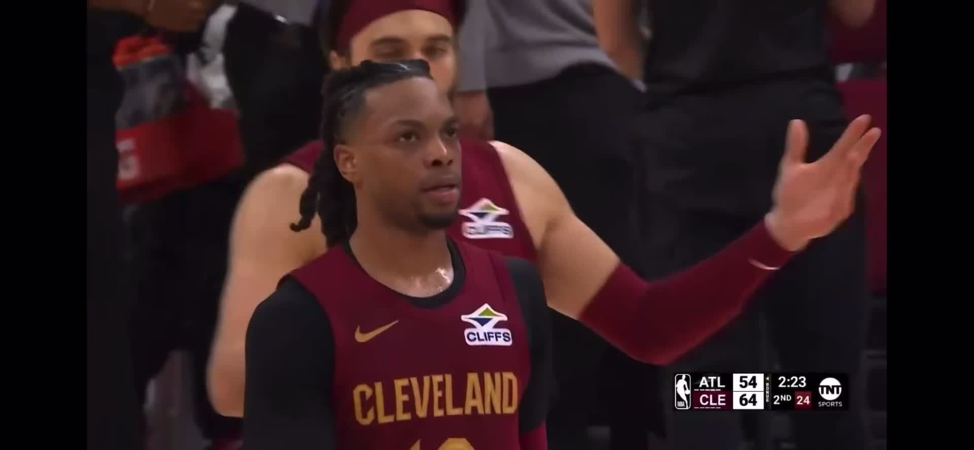 [Highlight] Trae Young Draws Foul on Darius Garland’s Face