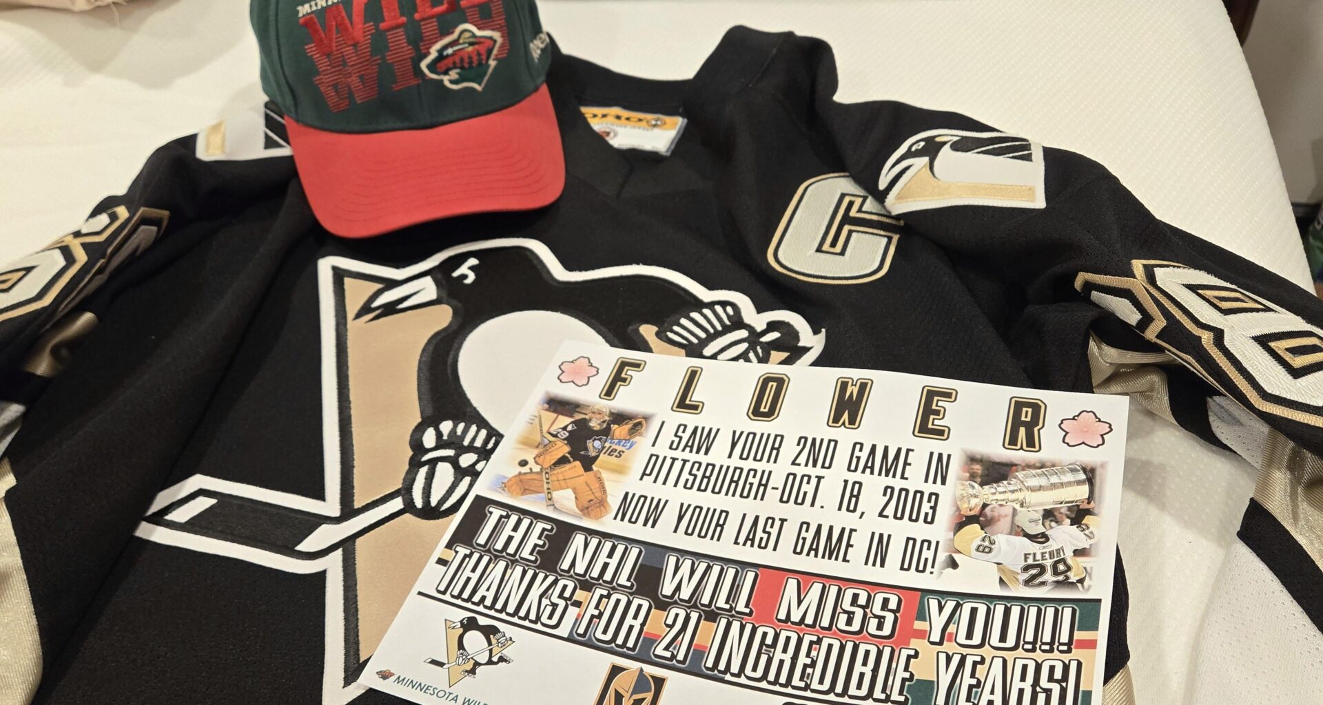 Grew up in a Pens family, saw the start of Fleury's career, wanted to see the legend's last game here in DC and made a sign for my first time!!! 💚❤️