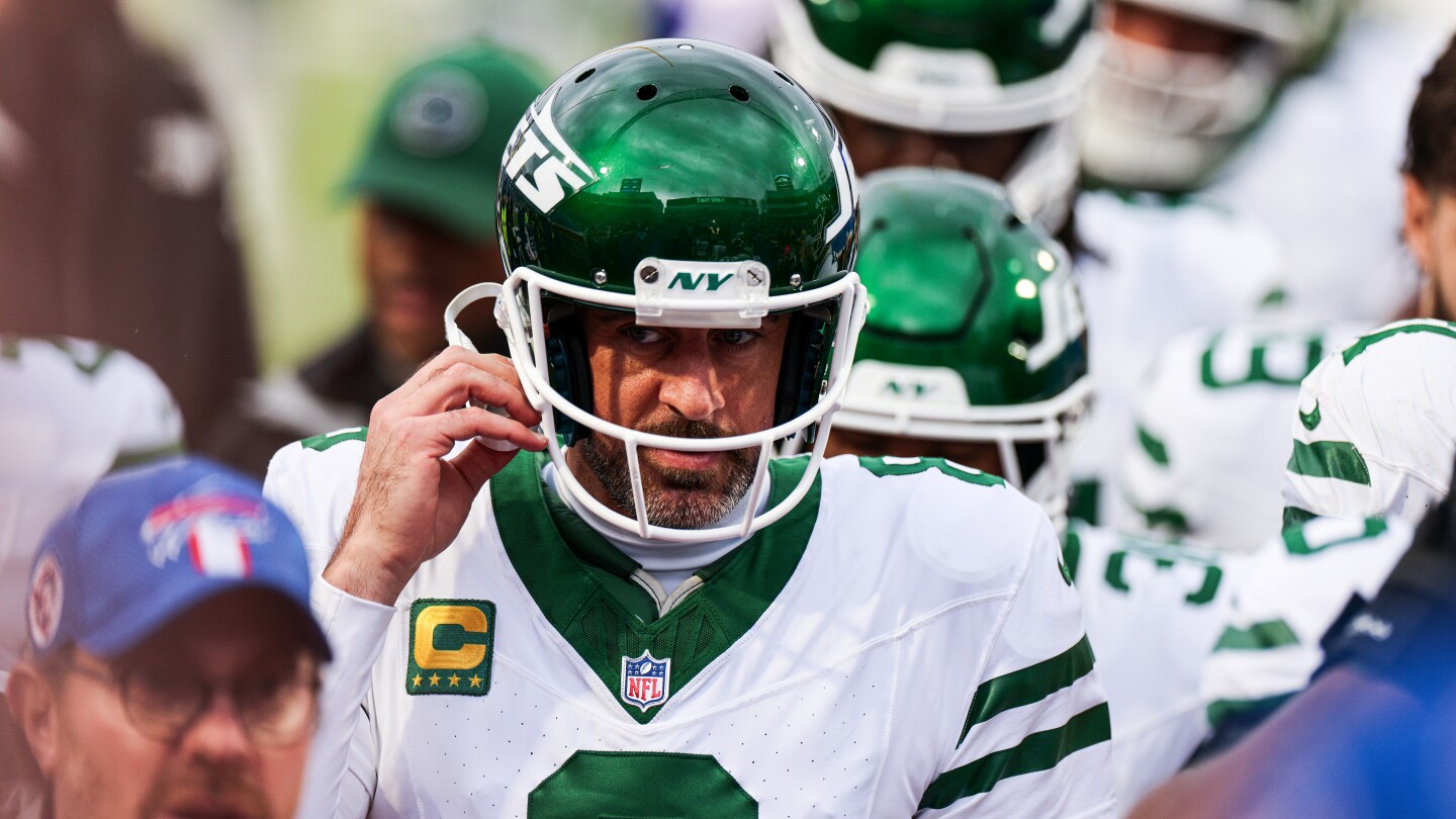 Aaron Rodgers: "If I wanna play and they don't want me here, then I'll see if there's other options."