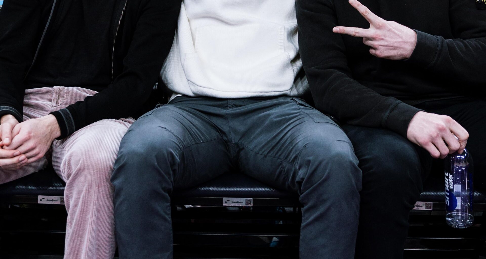 Anyone recognize the hat O’Brien’s wearing?