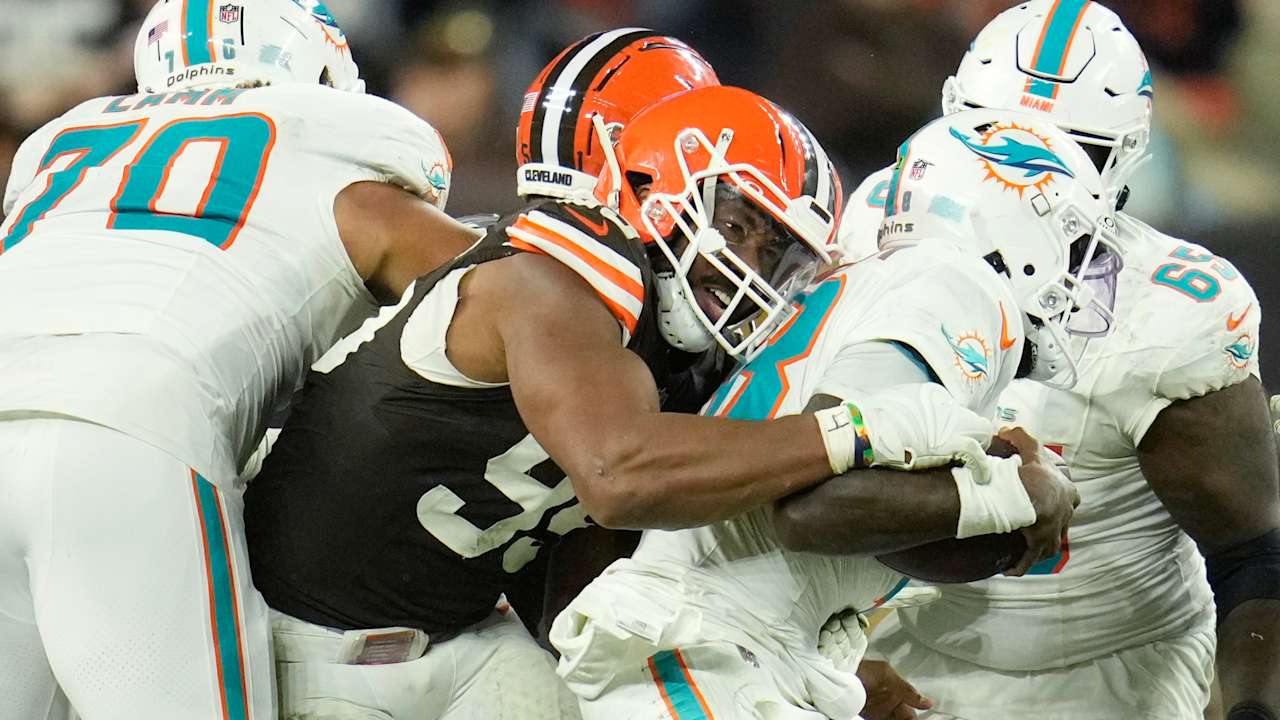 Myles Garrett now believes Browns are 'closer than some may think' to turning things around