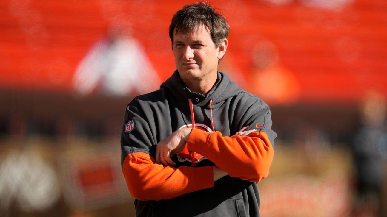 Source - Cowboys set to add Ken Dorsey as pass-game specialist