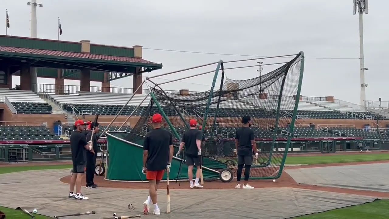 Jung Hoo Lee Takes Batting Practice with San Francisco Giants! (2025 MLB Spring Training)