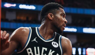 Highlights: Giannis Antetokounmpo Scores 27 Points vs. Houston | 02.25.25