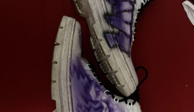 Got Bryant to Sign my Custom Bryant Shoes!