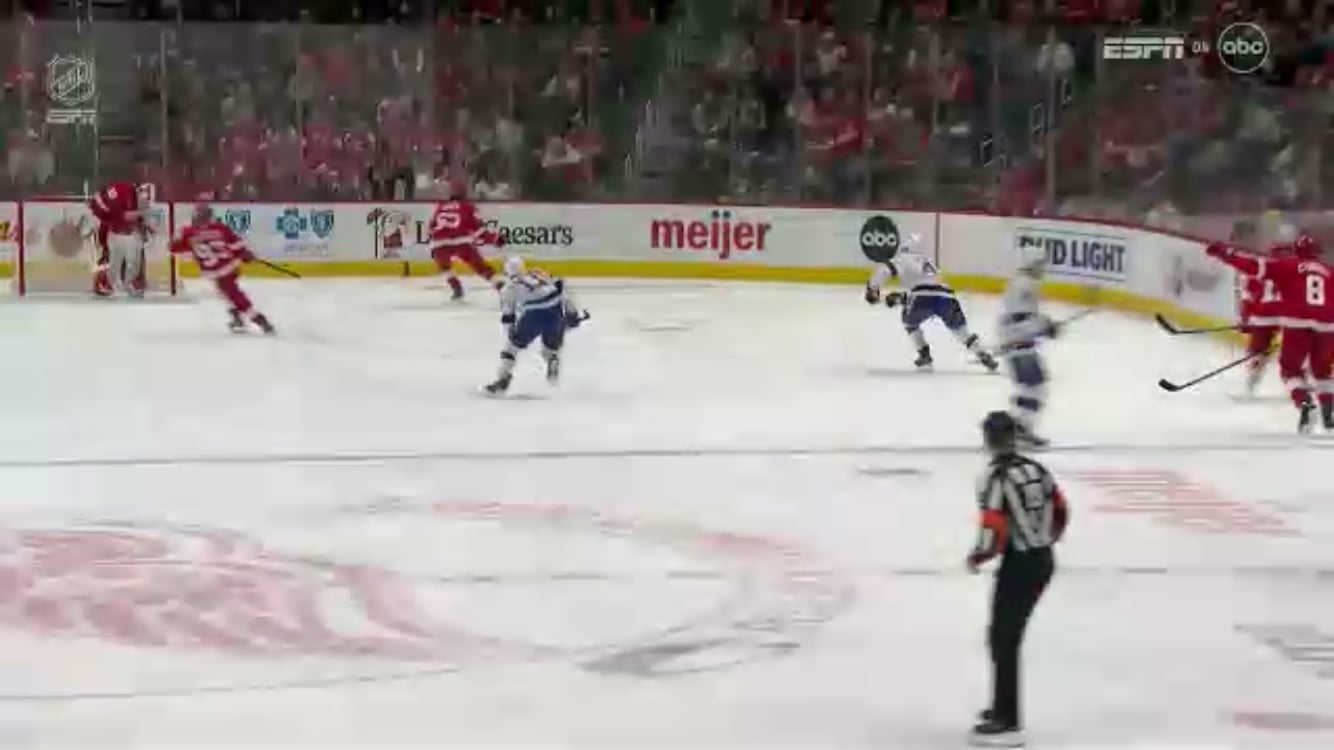 Cat makes it a one goal game 02/08/2025