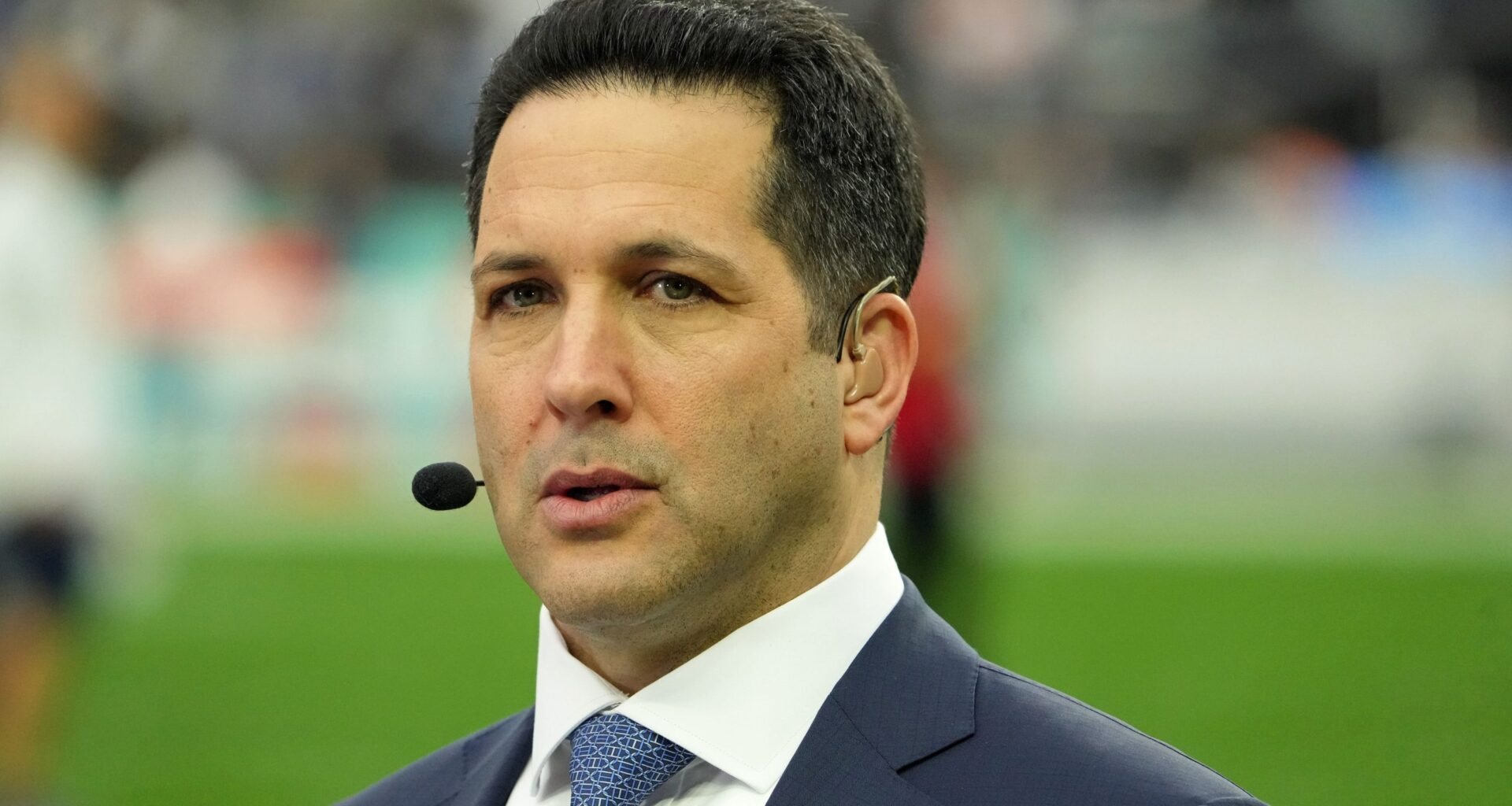 Adam Schefter roasted for horrible NFL comparison for Luka Dončić, Anthony Davis trade