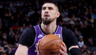 Alex Len (C) signed by Lakers, Lakers release Christian Wood (F)