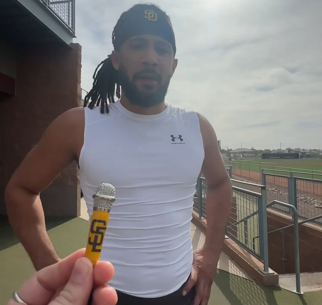 [Padres] And the rose goes to... 🌹