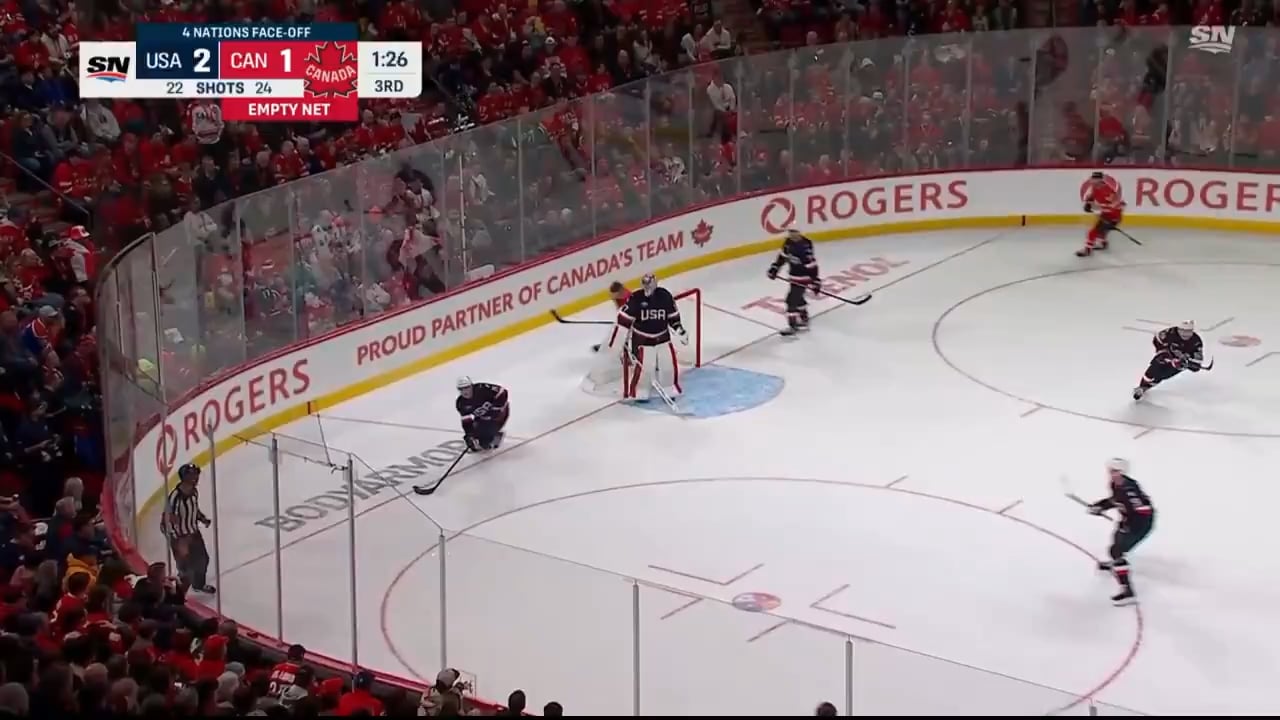 Larkin assists the game-sealing empty netter!