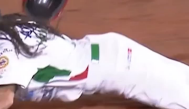 It's 2025 and Billy Hamilton is still causing chaos on the bases! #CaribbeanSeries