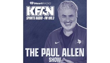 Argument between Merrill and Hynes about Merrill being scratched starts around 12:00 into this episode