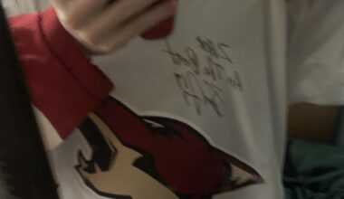 JUST GOT A SIGNED SHANE DOAN JERSEY!!!