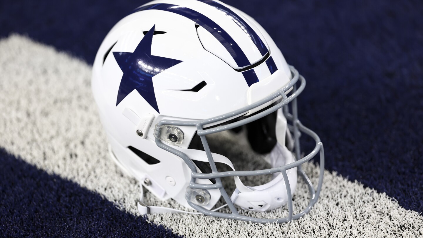 Cowboys hire Derrick Foster as running backs coach