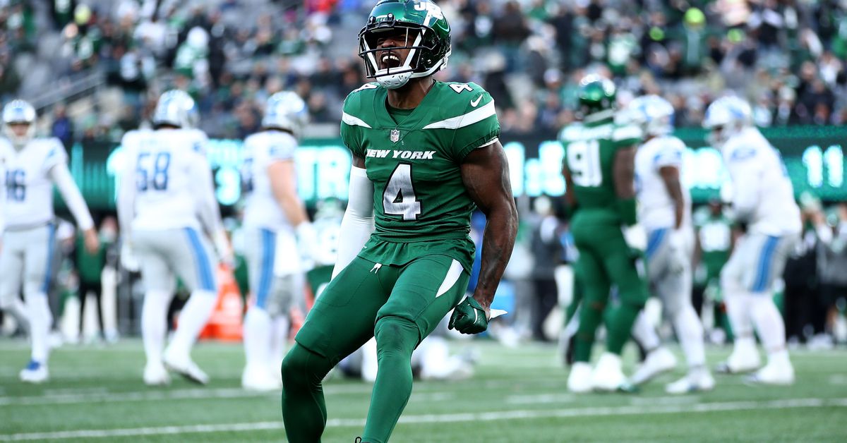 Have the Detroit Lions gotten better or worse in free agency?