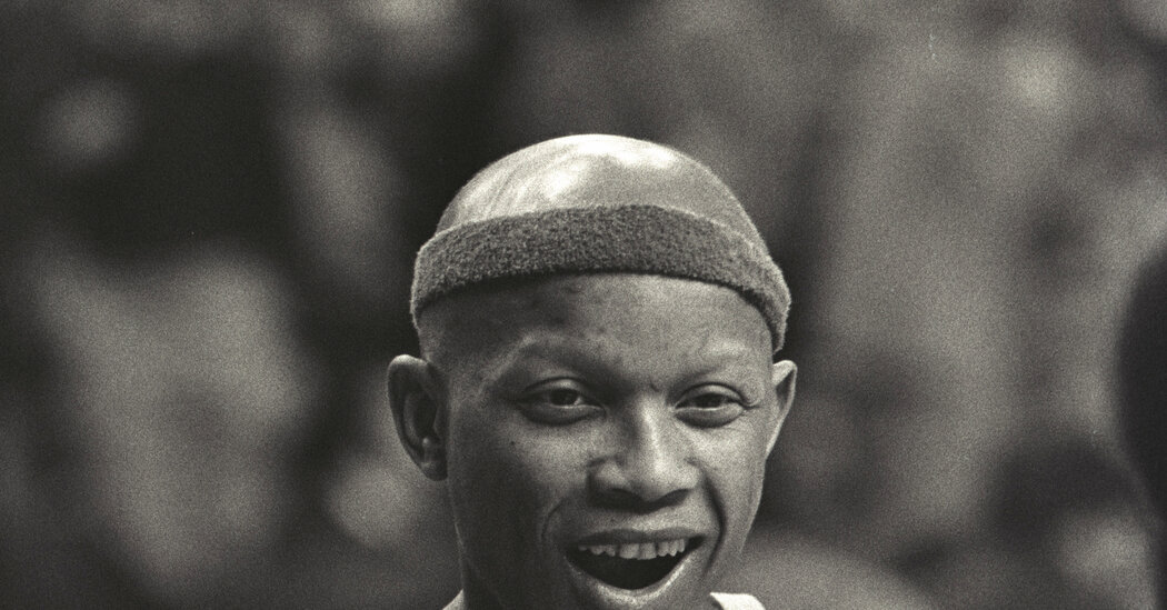 Slick Watts, N.B.A. Fan Favorite and Headband Pioneer, Dies at 73