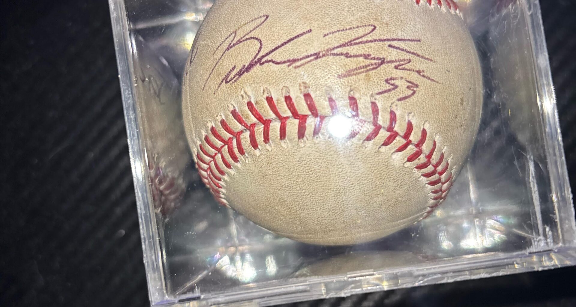 Who signed this baseball? I can’t figure it out and need help