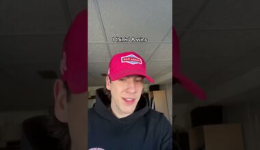 Afternoon puck! #icehockey #nhl #sports #game #hockey #nhlhockey #hockeylife #players #predictions