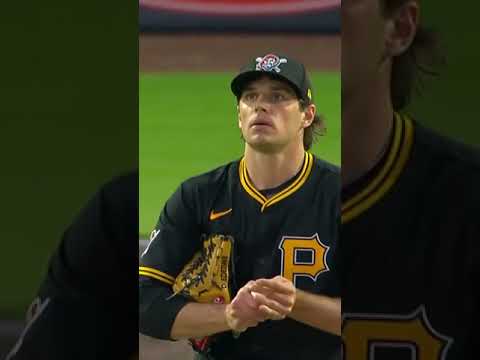 Samuel Basallo is insane 🤯 111.3 mph off the bat, 403 ft