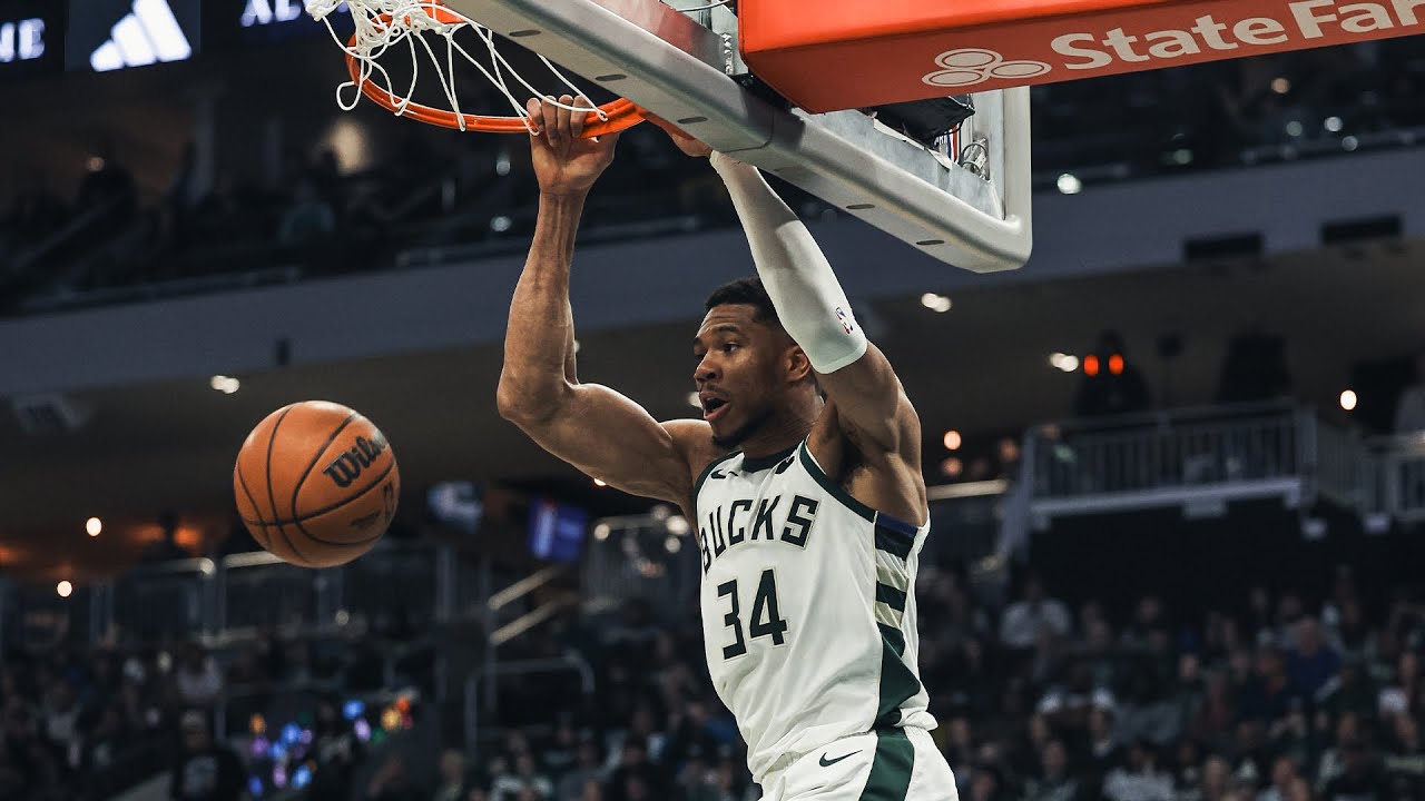 Highlights: Giannis Antetokounmpo Scores 30 Points vs. Hawks | 03.30.25