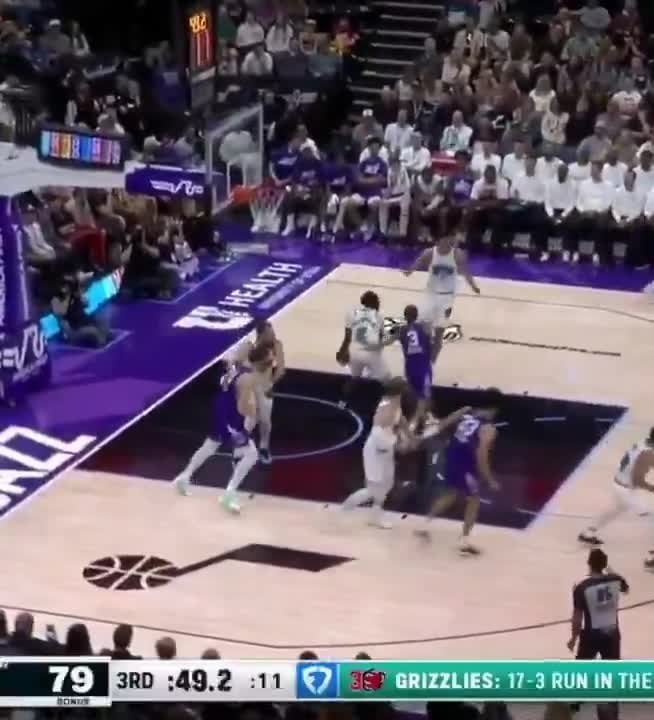 [Highlight] KJ Martin Shoots (Potentially) the Worst Airball in NBA History