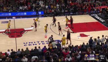 [Highlight] The Bulls score 9 points in the final 12.6 seconds to beat the Lakers!
