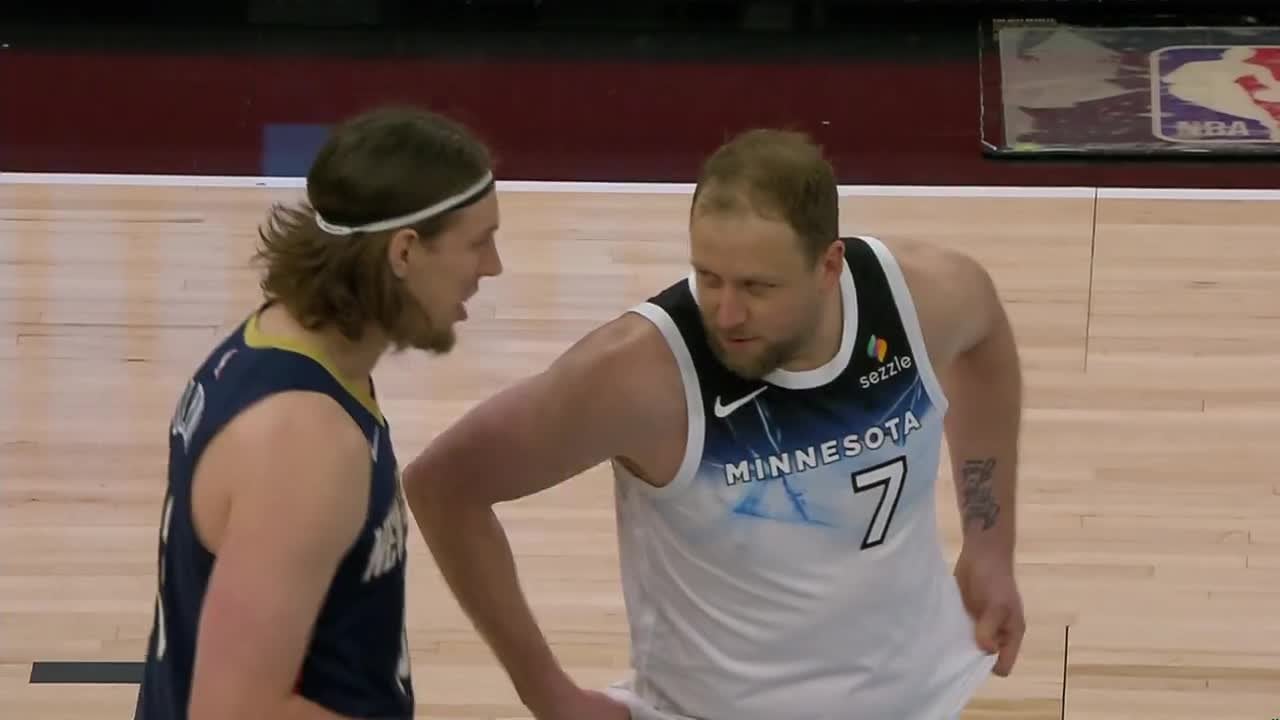 [Highlight] Joe's wife, Renae, and their 3 kids are in town. Last week, their son Jacob, who is autistic, made it through his first ever NBA game in-arena. But Joe didn't play... Tonight, Chris Finch started Ingles to make sure Jacob could see his dad play