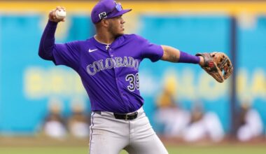 Thairo Estrada To Miss Four To Eight Weeks With Broken Wrist