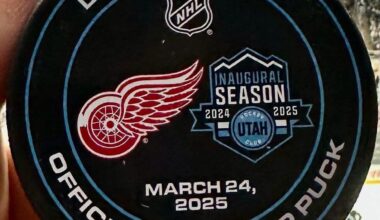 Detroit vs Utah warm up puck