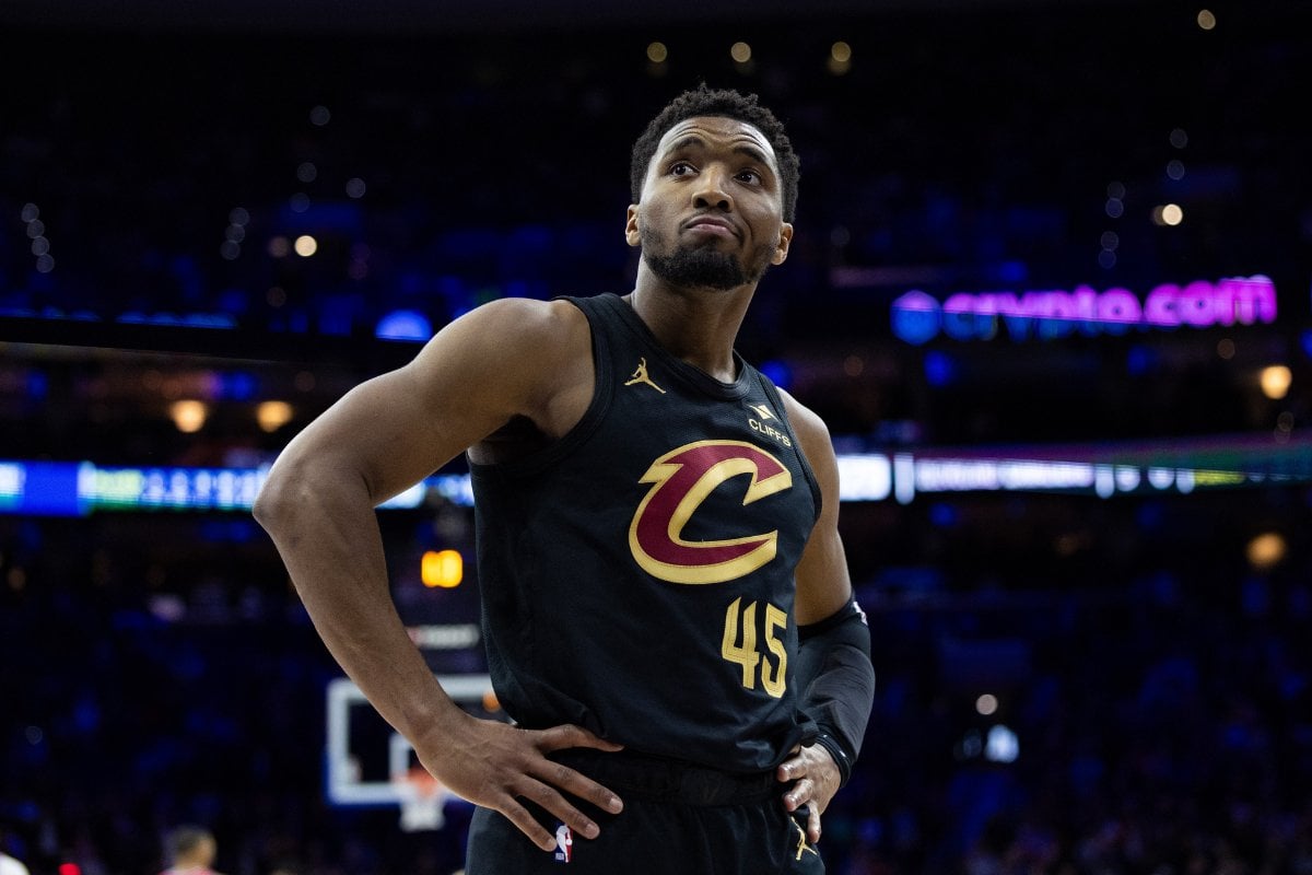 "Pissed at Myself": Donovan Mitchell Pushes for Better Cavs Performance as Evan Mobley Puts Faith in Coach to Stop Giannis
