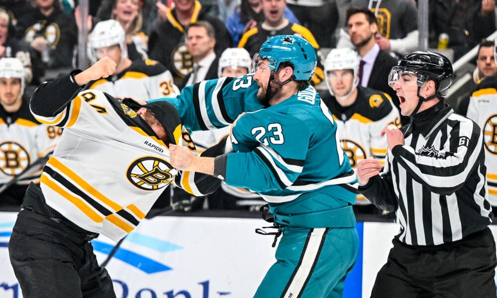 Cagnoni Gets 1st NHL Point, Carlsson 1st Sharks Goal in 3-1 Win