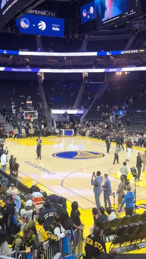 Another angle of Steph's tunnel shot from two days ago.
