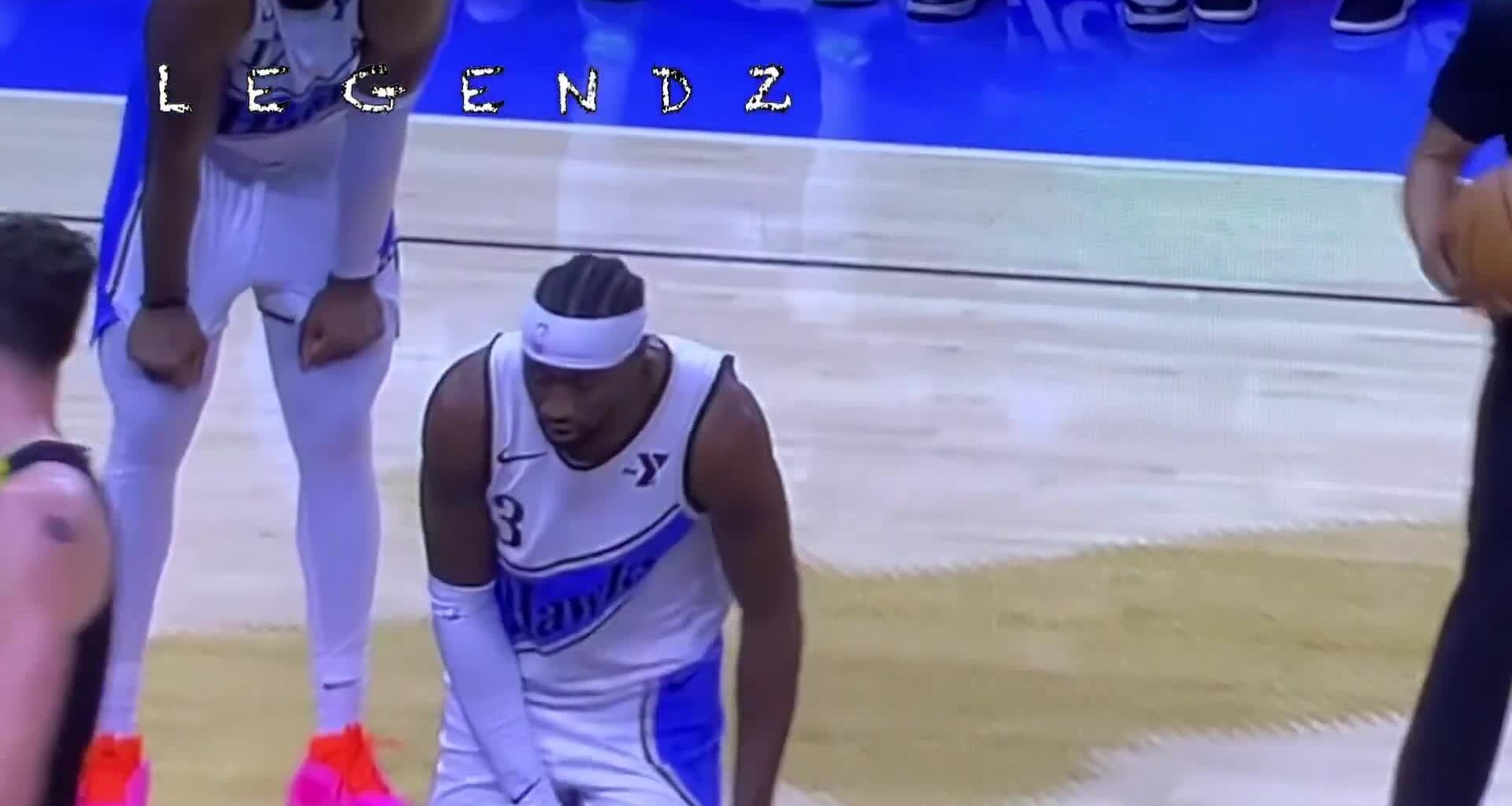 Caris LeVert trash talking Kuminga last night... LeVert: “You ass and you know it too”, JK: “Guard me 1 on 1”. Draymond Green intervenes: "You've been traded 7 times!"