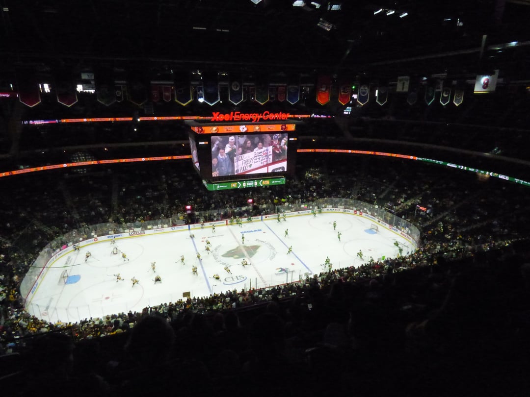 Photos from last night (Pregame/1P)