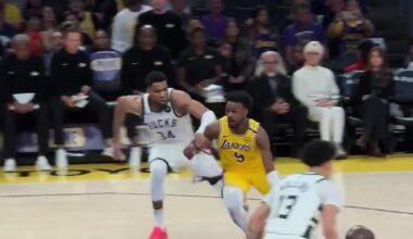 [Highlight] Bronny crosses Giannis, but Giannis grabs his shoulder, causing the turnover.