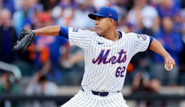 Reports: Brewers add depth with lefty Quintana